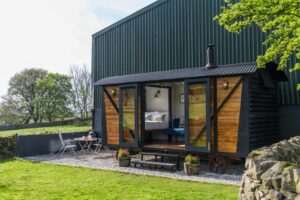 The Merlin Shepherds Hut Exterior