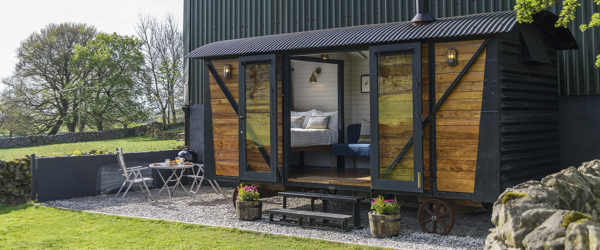 Derbyshire Hills large shepherds hut