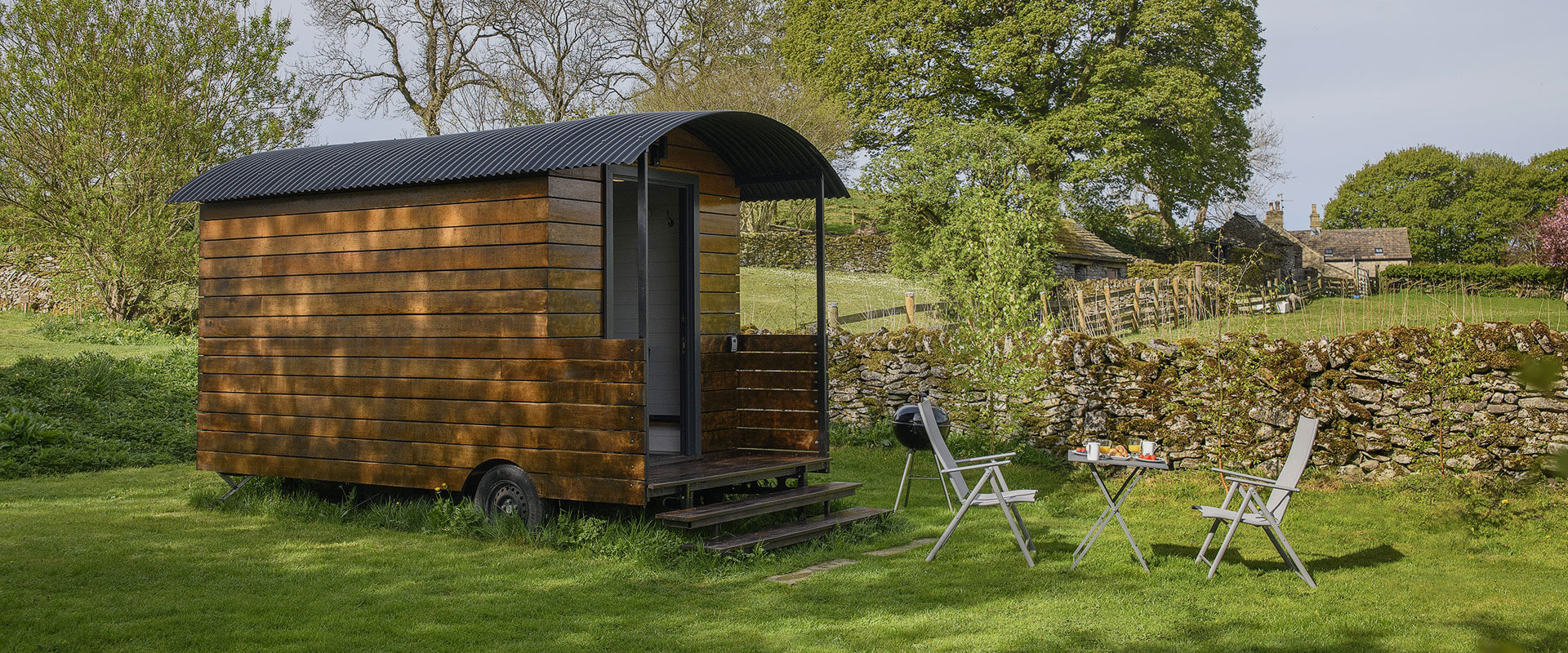 The Lapwing Shepherds Hut in Derbyshire